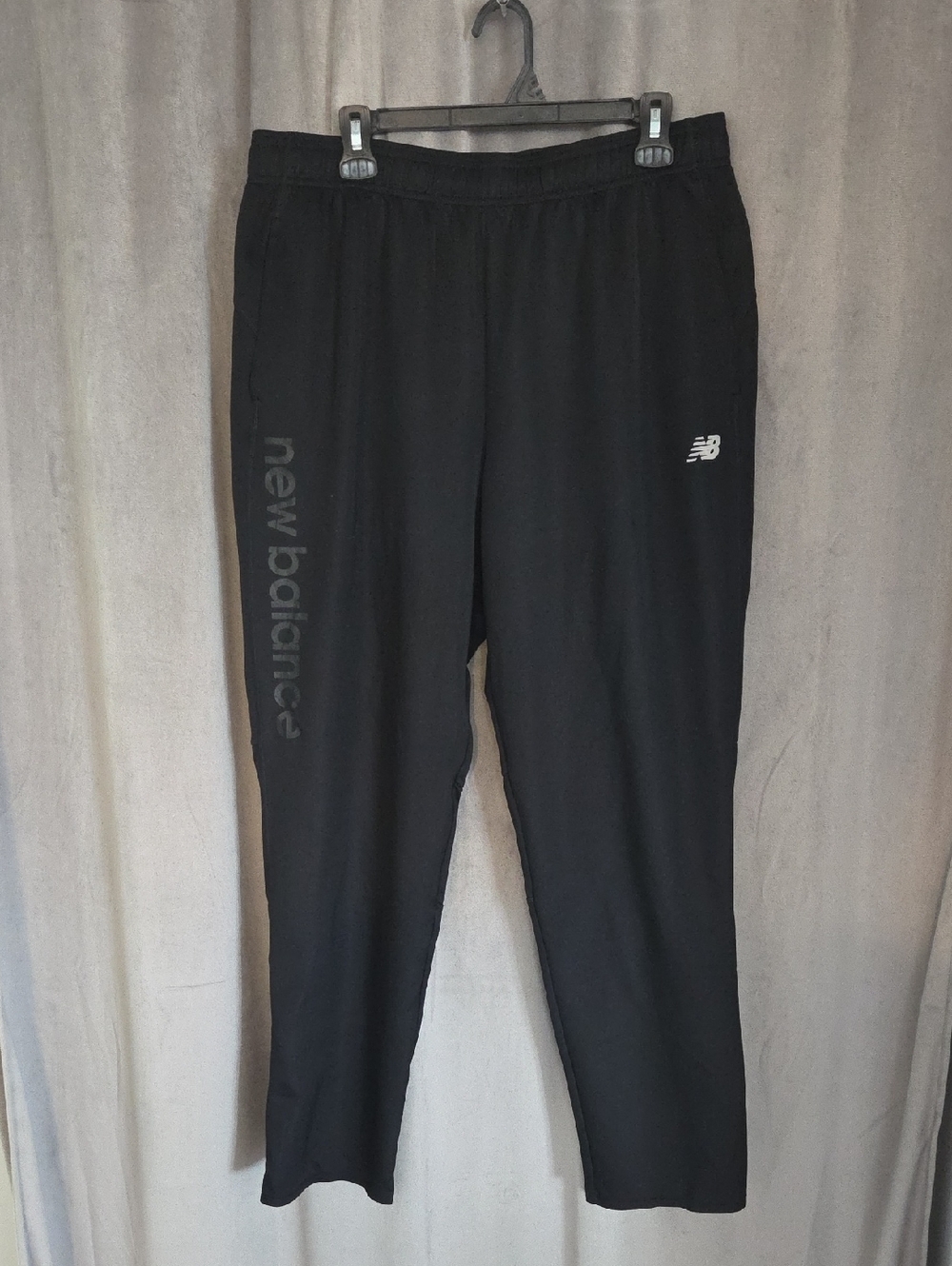 New Balance XL Black Men's Track Pants with Side Logo